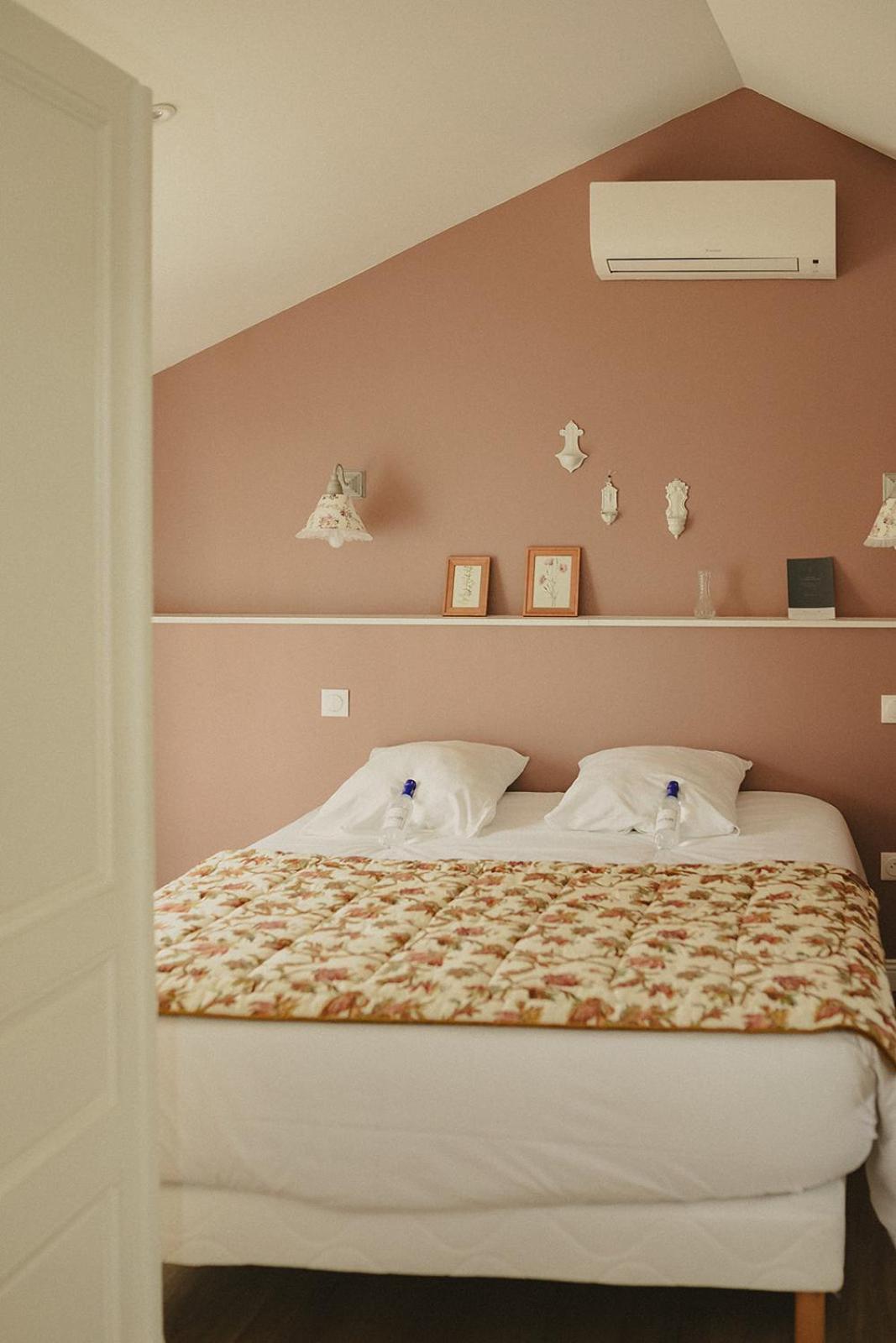 Bed and Breakfast Domaine De Bassibe Segos Экстерьер фото