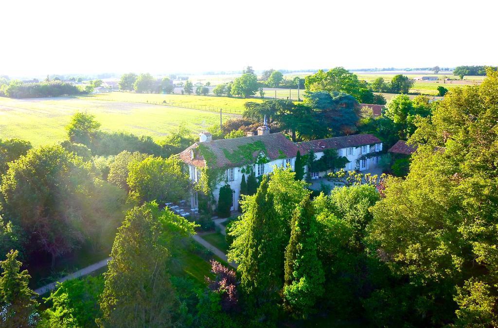 Bed and Breakfast Domaine De Bassibe Segos Экстерьер фото